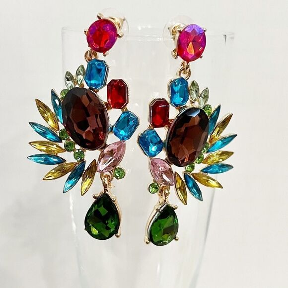 Dynasty Crystal Cluster Jewel Post Earrings - Picture 3 of 8